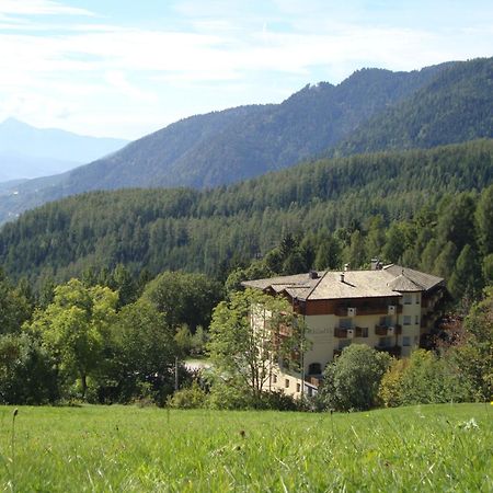 Naturhotel Waldheim Anterivo Esterno foto