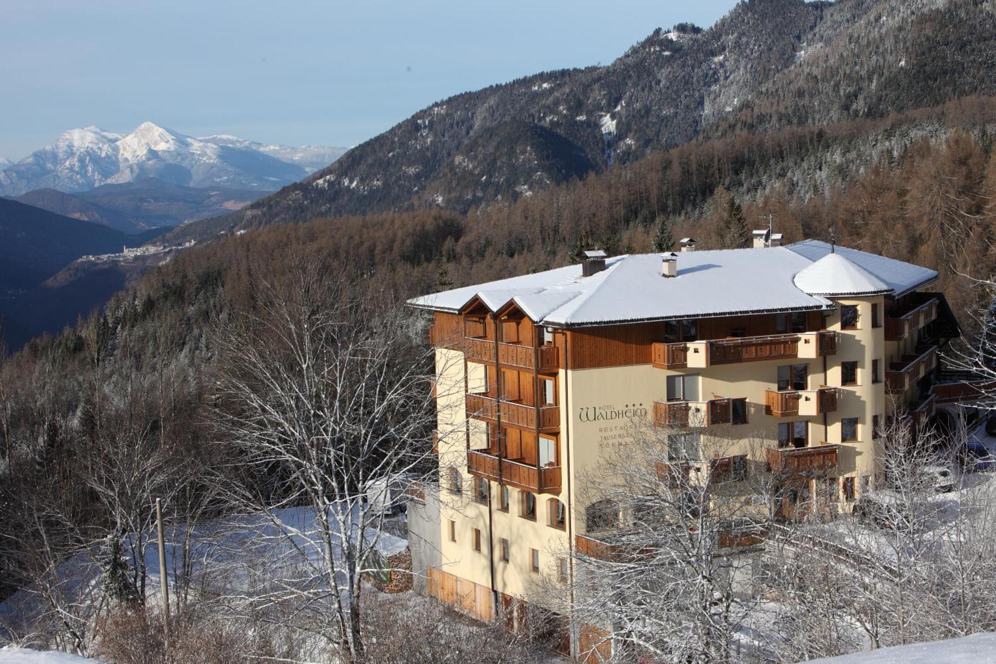 Naturhotel Waldheim Anterivo Esterno foto