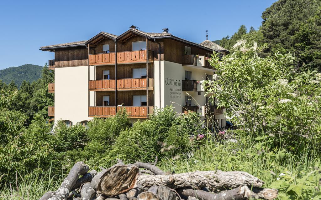 Naturhotel Waldheim Anterivo Esterno foto