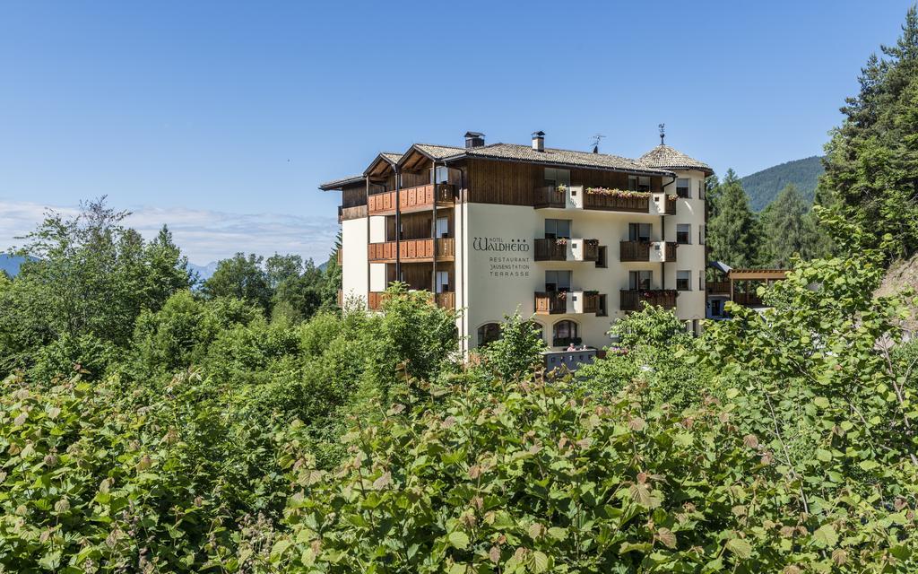 Naturhotel Waldheim Anterivo Esterno foto